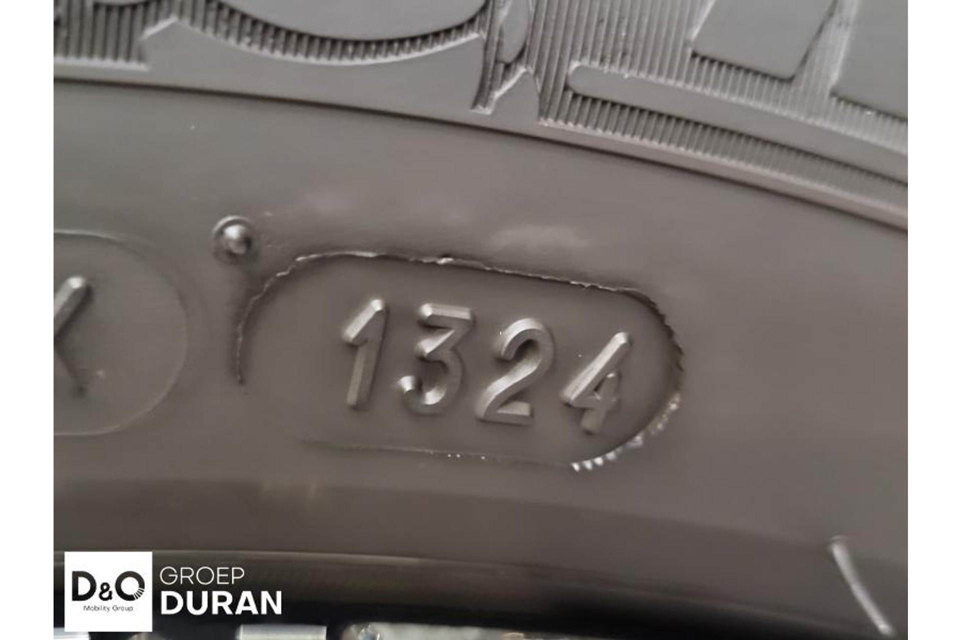 47700964-46.jpg