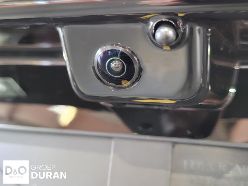 53655863-3.jpg