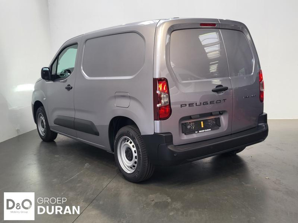 54907387-2.jpg