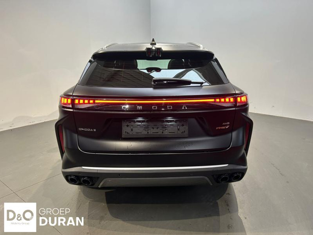 55909497-3.jpg