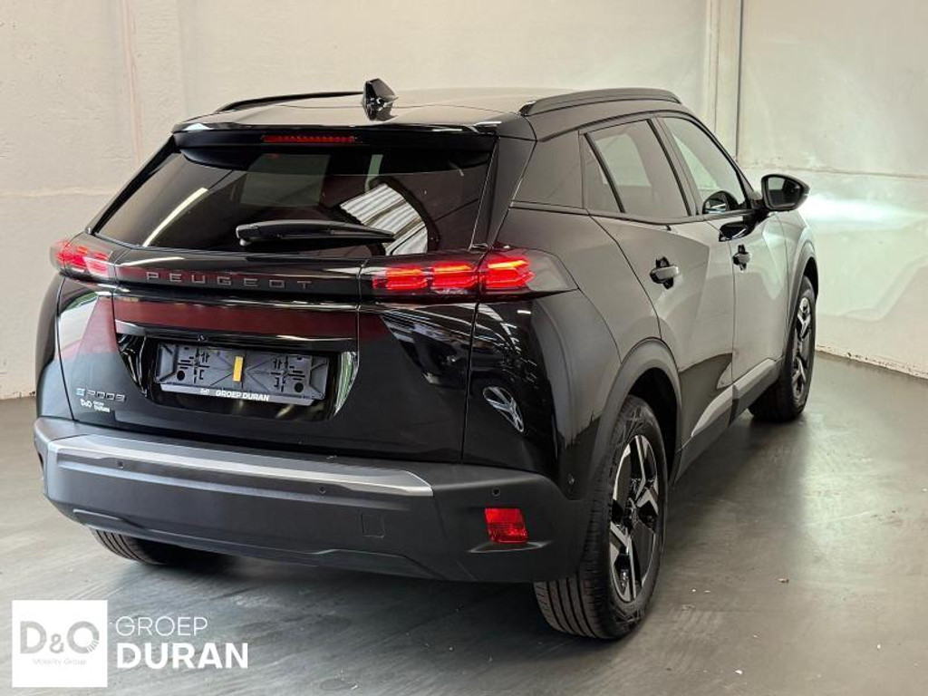 56752488-3.jpg