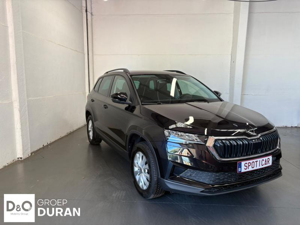 57177214-2.jpg