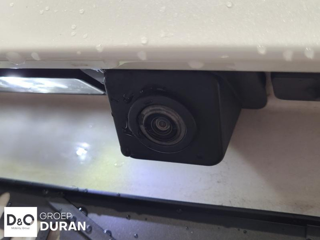 57199734-3.jpg