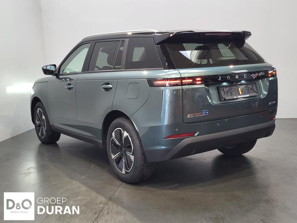 57699914-2.jpg